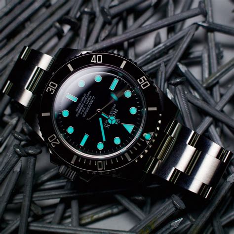 submariner chromalight display.